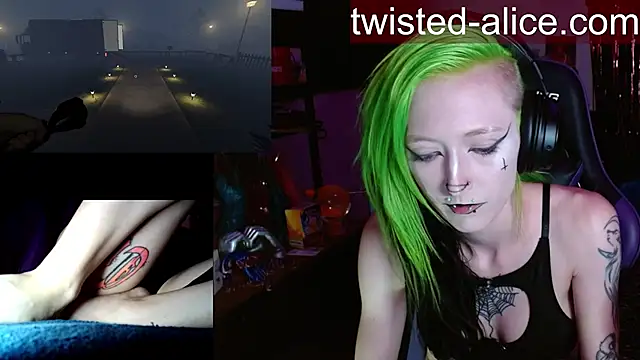 Snapshot of alicewonder09 chatting on 06-12-26, 03:38 alicewonder09 online show from 06-12-26, 03:38