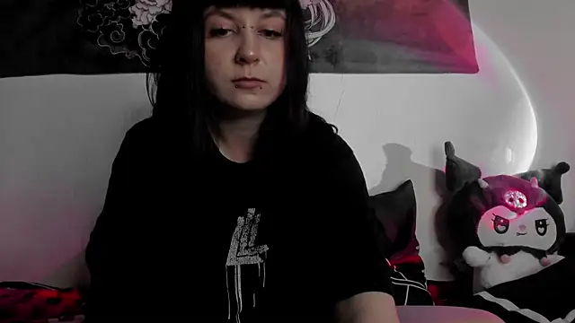 t0riayun0 online show from 01-12-25, 02:03