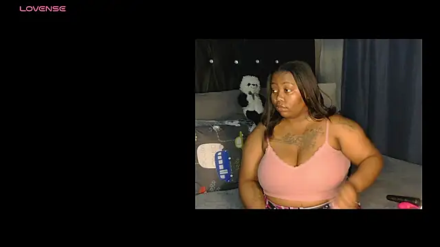 Snapshot of caramelbooty69 chatting on 11-13-25, 06:51 caramelbooty69 online show from 11-13-25, 06:51