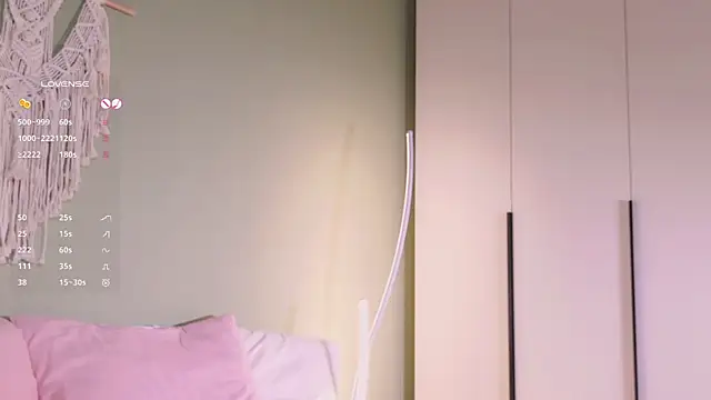 Rinas secret online show from 10-31-25, 09:54