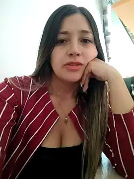 Snapshot of alana_69 chatting on 12-02-24, 04:53 alana 69 online show from 12-02-24, 04:53