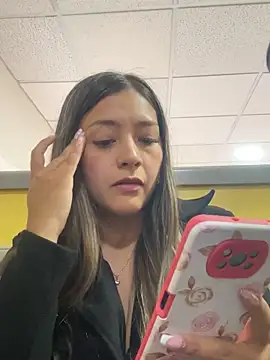 Snapshot of alana_69 chatting on 12-27-24, 06:31 alana 69 online show from 12-27-24, 06:31