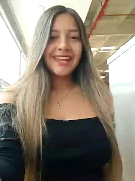 Snapshot of alana_69 chatting on 01-15-25, 04:54 alana 69 online show from 01-15-25, 04:54