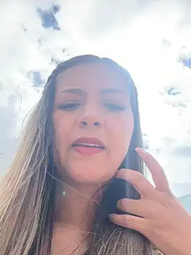 Snapshot of alana_69 chatting on 01-31-25, 07:18 alana 69 online show from 01-31-25, 07:18