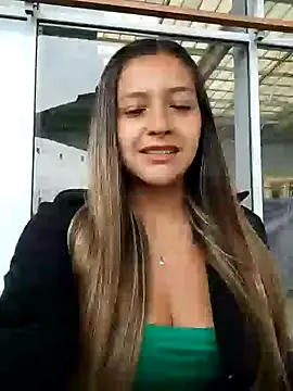 Snapshot of alana_69 chatting on 02-08-25, 05:29 alana 69 online show from 02-08-25, 05:29