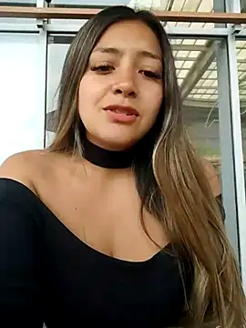 Snapshot of alana_69 chatting on 03-01-25, 04:33 alana 69 online show from 03-01-25, 04:33