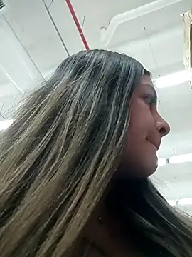 Snapshot of alana_69 chatting on 09-12-25, 06:08 alana 69 online show from 09-12-25, 06:08