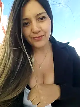 Snapshot of alana_69 chatting on 09-25-25, 07:39 alana 69 online show from 09-25-25, 07:39