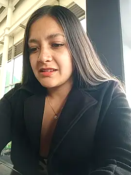 Snapshot of alana_69 chatting on 10-16-25, 09:49 alana 69 online show from 10-16-25, 09:49