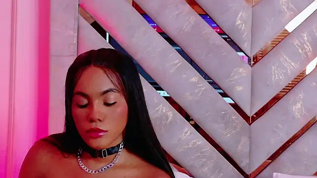 Sara Boom online show from 01-10-26, 01:46