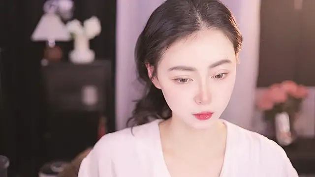 Ocean--Lili online show from 01-26-25, 02:08