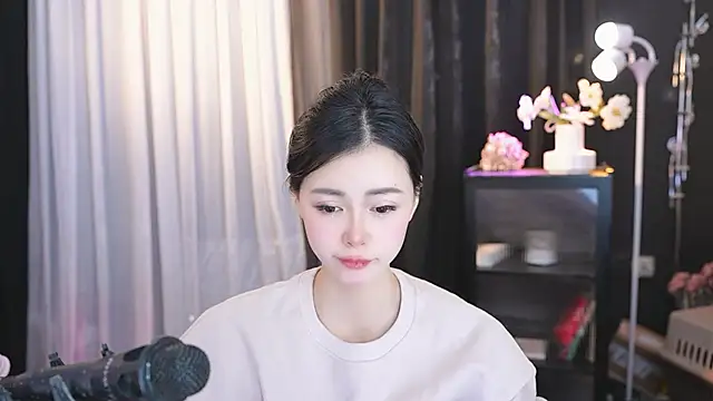 Ocean--Lili online show from 03-22-25, 05:09