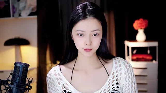 Snapshot of Ocean--Lili chatting on 05-01-26, 02:21 Ocean--Lili online show from 05-01-26, 02:21
