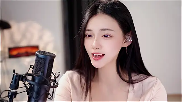 Snapshot of Ocean--Lili chatting on 06-02-26, 02:19 Ocean--Lili online show from 06-02-26, 02:19