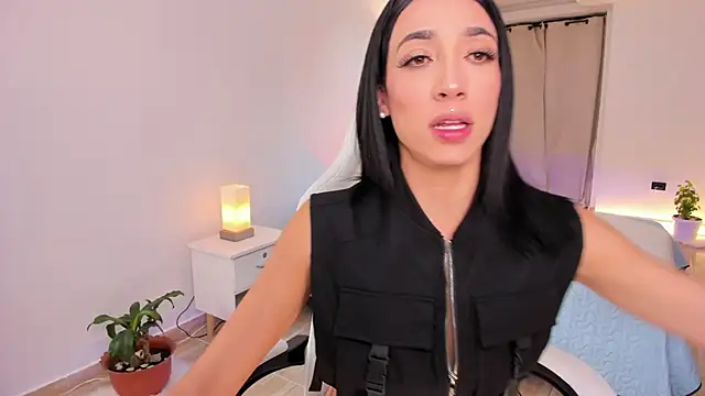 Snapshot of carleee_winter chatting on 11-22-25, 01:26 carleee winter online show from 11-22-25, 01:26