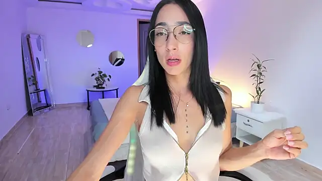 Snapshot of carleee_winter chatting on 05-15-26, 12:39 carleee winter online show from 05-15-26, 12:39