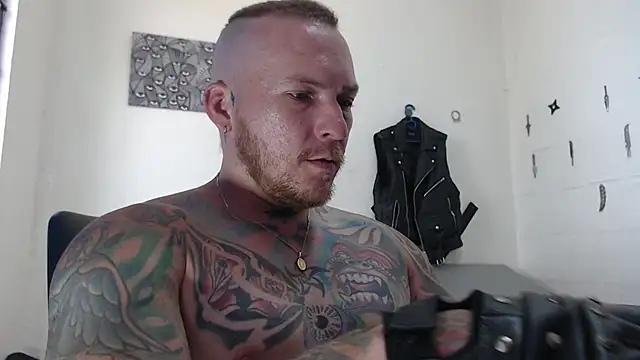 Snapshot of stripnolimits chatting on 02-15-25, 07:28 stripnolimits online show from 02-15-25, 07:28