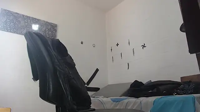 Snapshot of stripnolimits chatting on 03-06-25, 04:28 stripnolimits online show from 03-06-25, 04:28