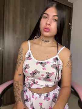 Sarasanders 4 online show from 01-29-25, 03:12