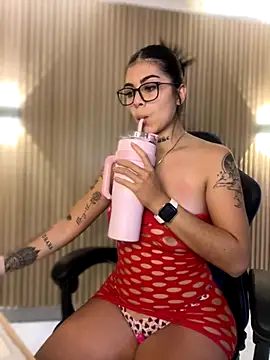 Sarasanders 4 online show from 10-04-25, 03:59