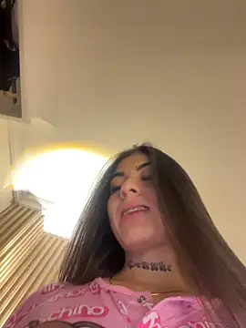 Sarasanders 4 online show from 10-24-25, 03:14