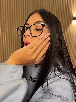 Sarasanders 4 online show from 03-10-26, 01:32