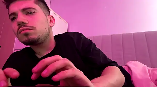 Snapshot of xxxboy9909 chatting on 02-18-25, 09:21 xxxboy9909 online show from 02-18-25, 09:21