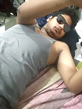 Snapshot of thebrownboi01 chatting on 09-29-25, 03:17 thebrownboi01 online show from 09-29-25, 03:17