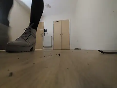 Snapshot of EmilyCD420 chatting on 11-04-25, 01:16 EmilyCD420 online show from 11-04-25, 01:16