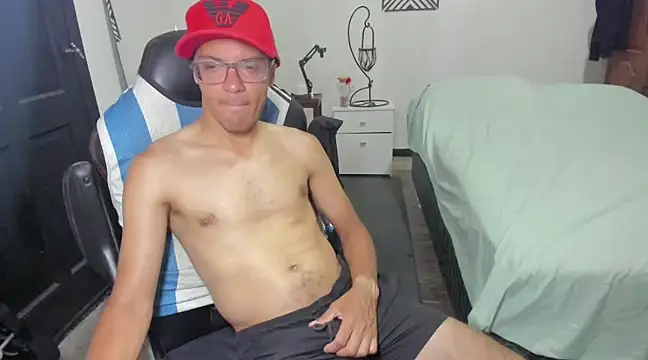 guachin hunk online show from 01-18-25, 05:48