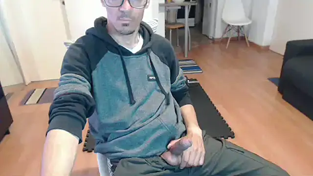 guachin hunk online show from 09-27-25, 12:15