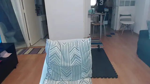 Snapshot of guachin_hunk chatting on 11-05-25, 03:34 guachin hunk online show from 11-05-25, 03:34