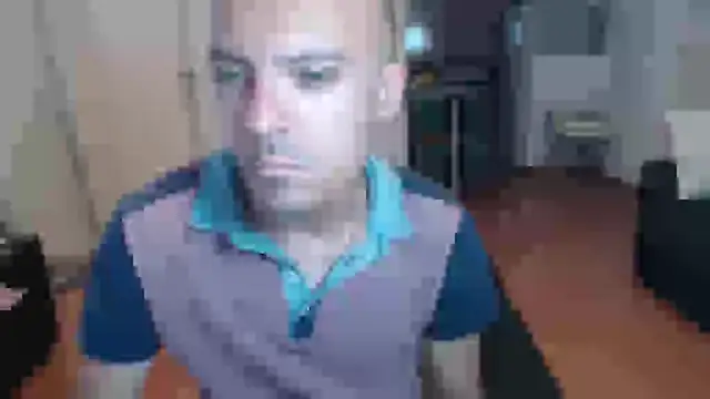 Snapshot of guachin_hunk chatting on 11-19-25, 08:31 guachin hunk online show from 11-19-25, 08:31