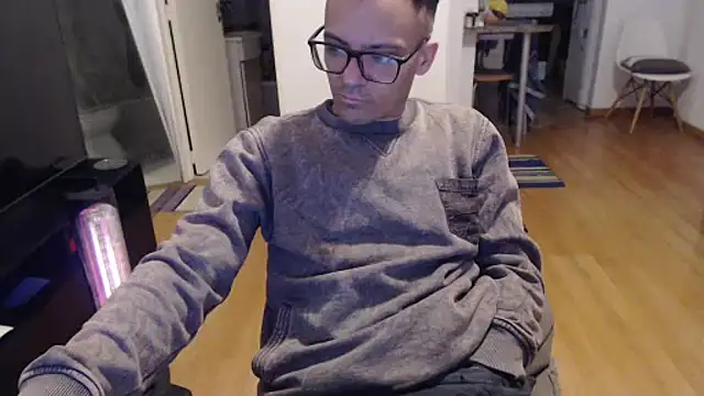 Snapshot of guachin_hunk chatting on 05-23-26, 06:34 guachin hunk online show from 05-23-26, 06:34