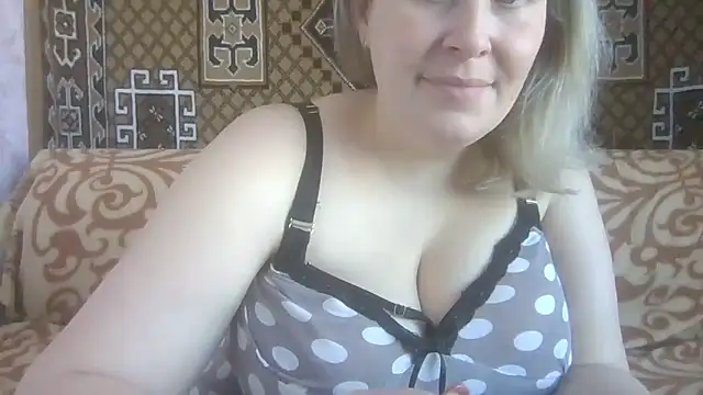 Diana Britt online show from 03-10-26, 06:40