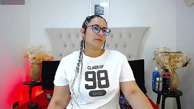 MIchelMomet online show from 01-20-25, 01:21