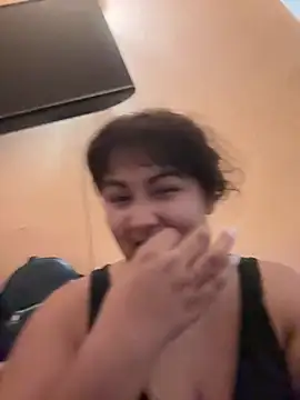 Snapshot of Madsion23 chatting on 01-20-25, 08:40 Madsion23 online show from 01-20-25, 08:40