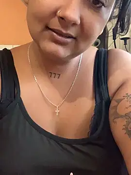 Snapshot of Madsion23 chatting on 10-06-25, 06:44 Madsion23 online show from 10-06-25, 06:44