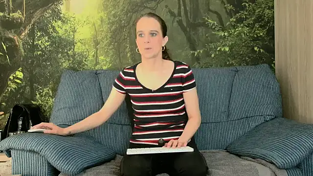 LadyChantale online show from 03-05-25, 09:05