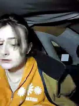 Snowbunnycake 131 online show from 12-04-24, 10:41