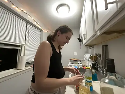 Snowbunnycake 131 online show from 07-20-26, 07:44