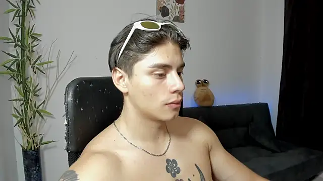 Giordano Russo online show from 12-04-24, 08:12