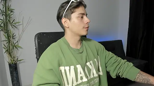 Giordano Russo online show from 12-12-24, 07:41