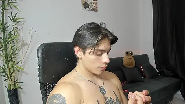 Giordano Russo online show from 01-04-25, 05:48