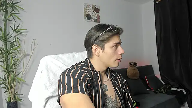 Giordano Russo online show from 01-06-25, 01:53