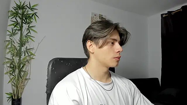 Giordano Russo online show from 02-21-25, 02:39