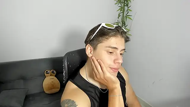 Giordano Russo online show from 03-15-25, 05:08