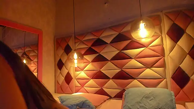 Snapshot of _kaarla_ chatting on 01-09-25, 03:04  kaarla  online show from 01-09-25, 03:04