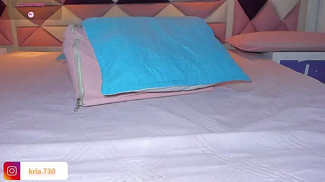 Snapshot of _kaarla_ chatting on 01-23-25, 06:06  kaarla  online show from 01-23-25, 06:06