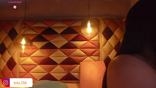 Snapshot of _kaarla_ chatting on 02-04-25, 03:11  kaarla  online show from 02-04-25, 03:11